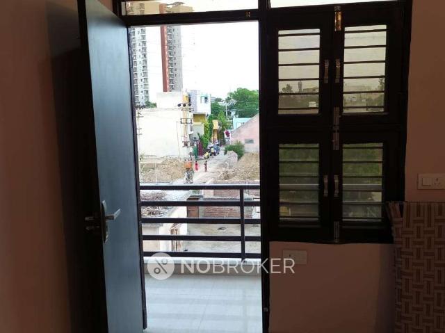 2 BHK Flat for Rent In Sector 110