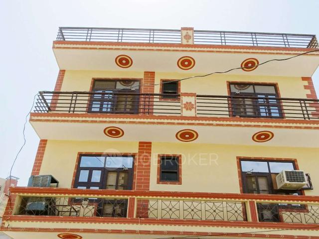 2 BHK Flat for Rent In Sector 110a
