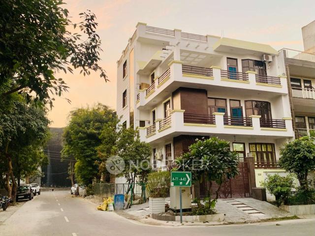 2 BHK Flat for Rent In Sector 122