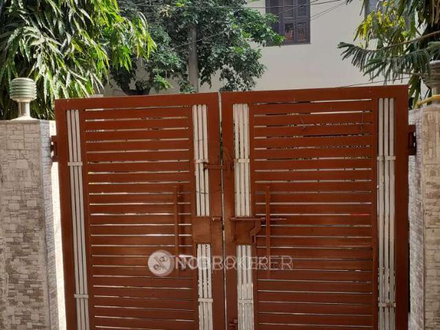 2 BHK Flat for Rent In Sector 23