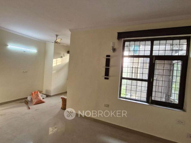 2 BHK Flat In Parwana Apartment for Rent In Sector 21d
