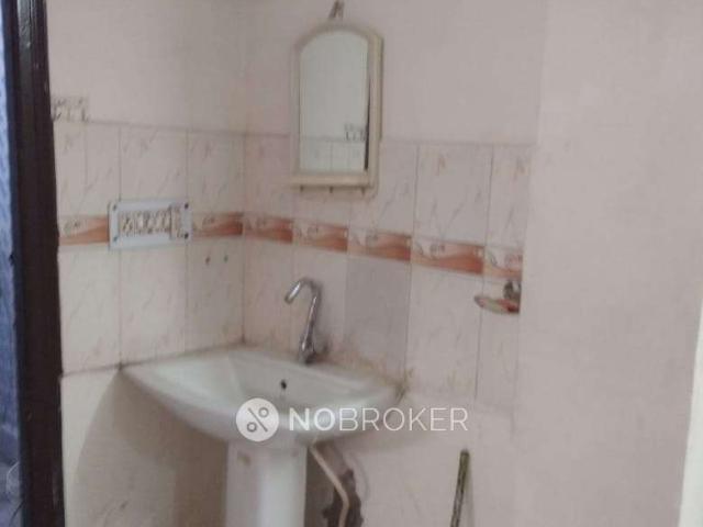2 BHK Flat for Rent In Shashi Garden