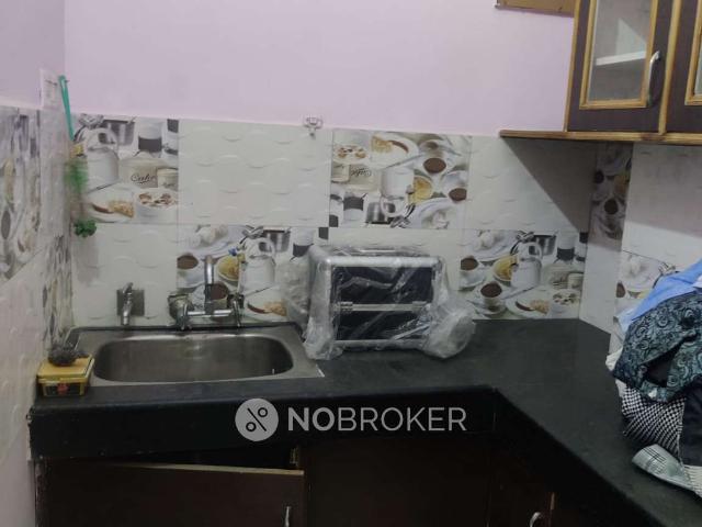 2 BHK Flat for Rent In Sheetala Colony