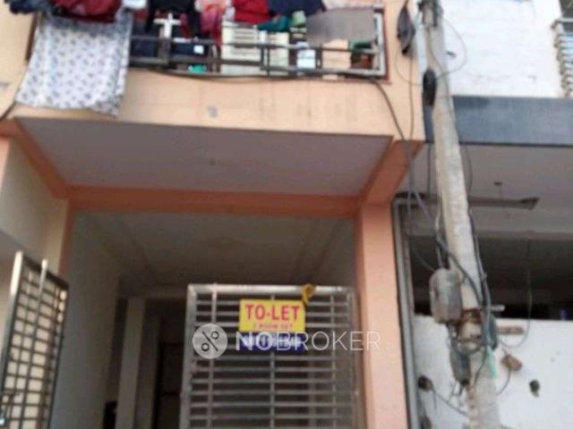 2 BHK Flat for Rent In Sheetla Colony Phase 2