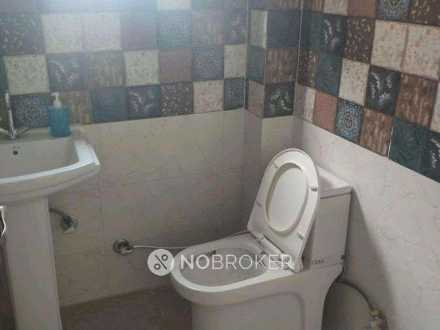 2 BHK Flat For Sale In Maidan Garhi