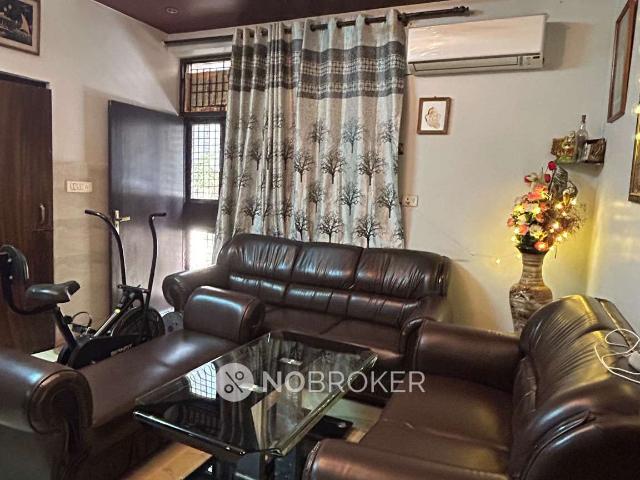 2 BHK Flat For Sale In Mohan Garden