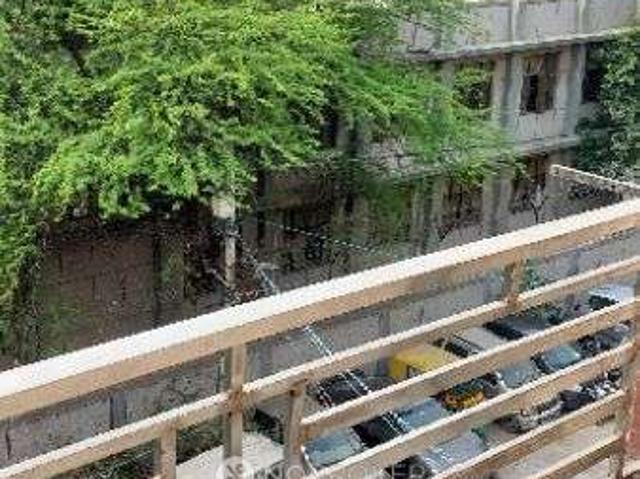 2 BHK Flat For Sale In Moti Nagar
