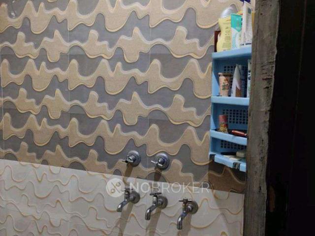 2 BHK Flat For Sale In Moti Nagar