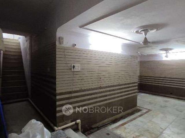 2 BHK Flat For Sale In Nizamuddin West