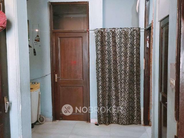 2 BHK Flat For Sale In Azadpur