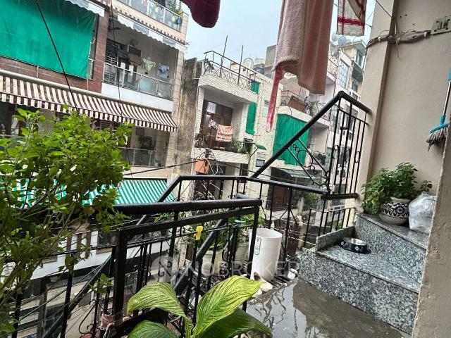 2 BHK Flat For Sale In Hari Nagar