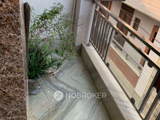 2 BHK Flat For Sale In Laxmi Nagar