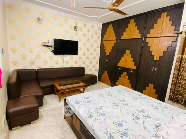 2 BHK Flat For Sale In Patel Nagar