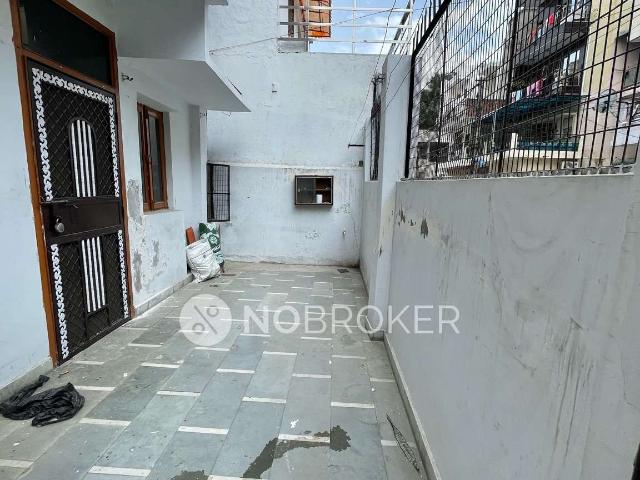 2 BHK Flat For Sale In Pitampura