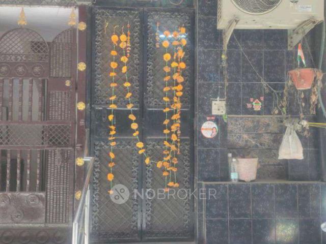 2 BHK Flat For Sale In Pitampura