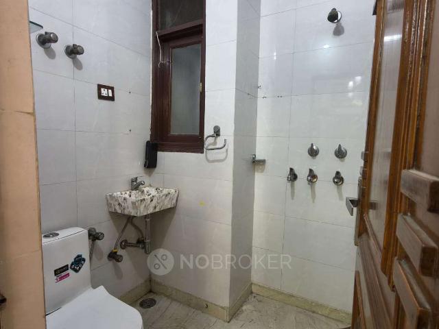 2 BHK Flat For Sale In Rohini, New Delhi