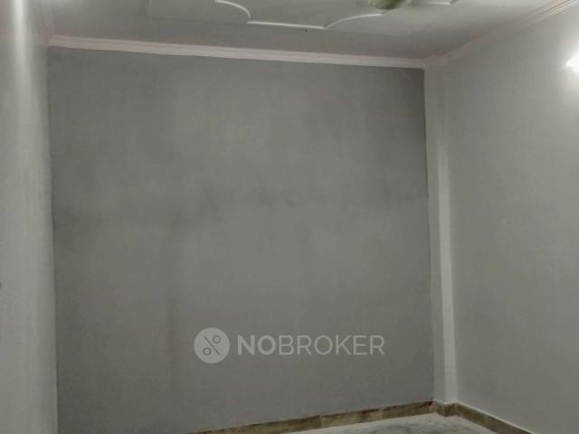 2 BHK Flat For Sale In Shakarpur