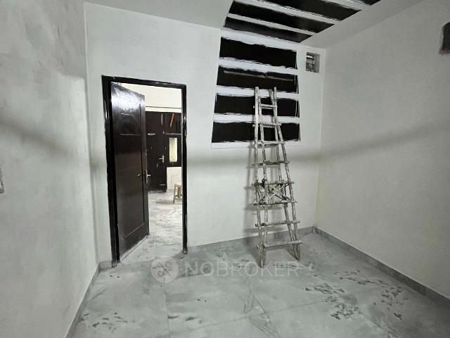 2 BHK Flat For Sale In Sharda Puri, Ramesh Nagar