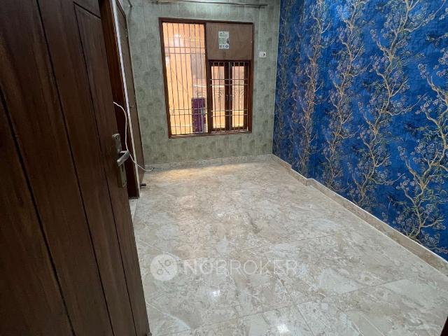 2 BHK Flat For Sale In Shastri Nagar