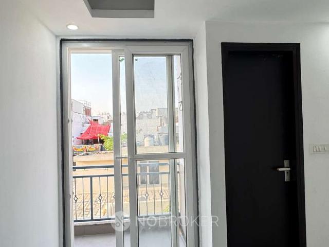 2 BHK Flat For Sale In Vasant Kunj Enclave