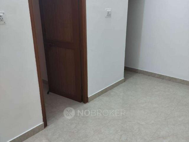 2 BHK Flat In Mythili Apartment, Adambakkam for Rent In Ada