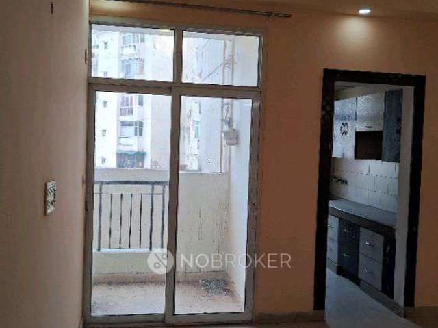 2 BHK Flat In Mahagun Mahagunpuram for Rent In Mahagunpuram
