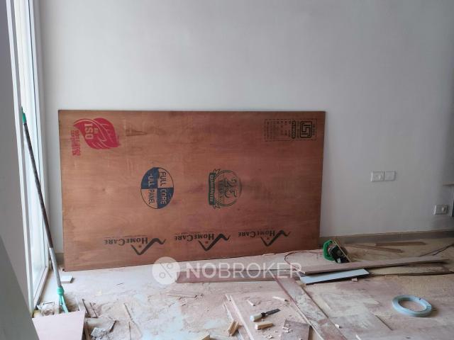 2 BHK Flat In Mahagun Mantra Ii Villaments For Sale In Noid