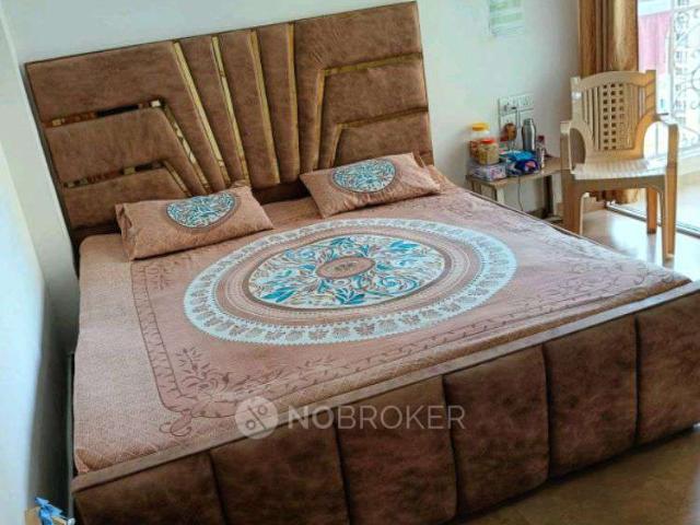 2 BHK Flat In Mahagun Mantraa 1 for Rent In Sector 10