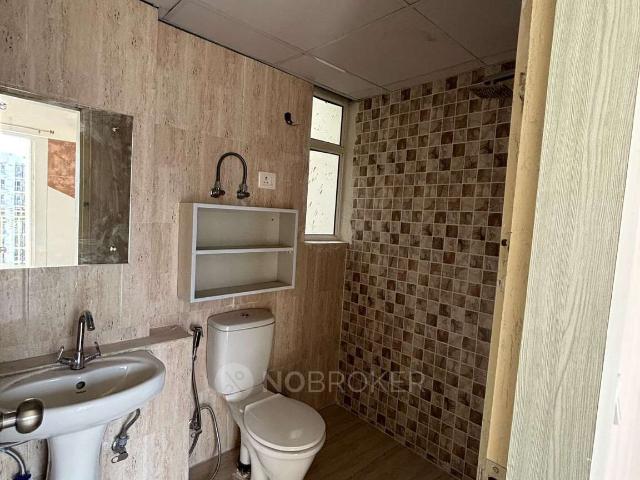 2 BHK Flat In Mahagun Mantraa for Rent In Sector 10