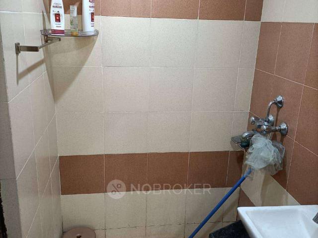 2 BHK Flat In Mahagun Mywoods, Sector 16c for Rent In Sector 16c