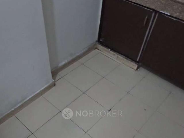 2 BHK Flat In Mahagun Puram, Mahagunpuram for Rent In Mahagunpuram