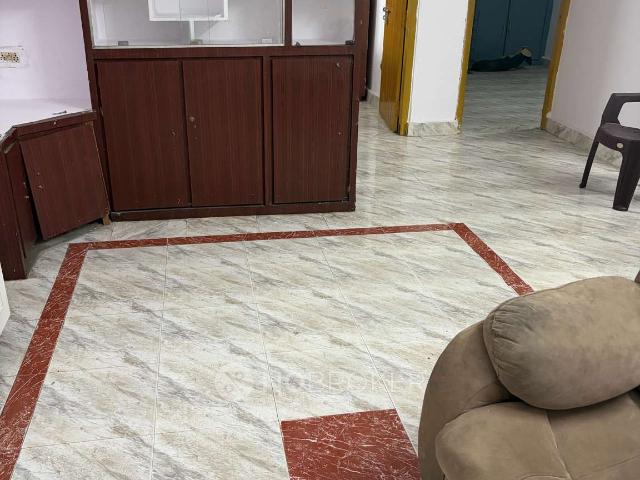 2 BHK Flat In Mahalakshmi Apartments, Begumpet for Rent In