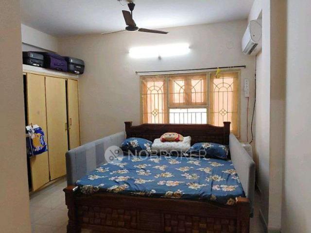 2 BHK Flat In Mahalakshmi Plaza for Rent In Madhapur