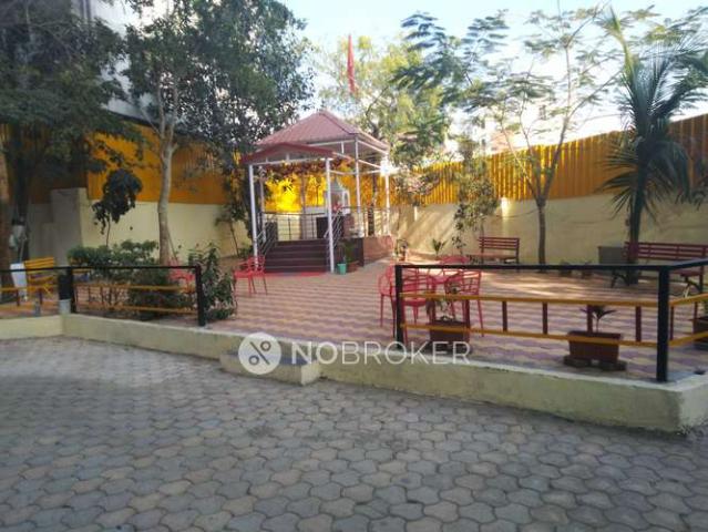 2 BHK Flat In Mahalaxmi Complex for Rent In Chatrapati Chowk