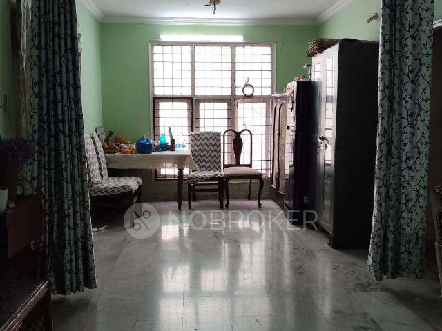 2 BHK Flat In Maheshwari Towers For Sale In Banjara Hills
