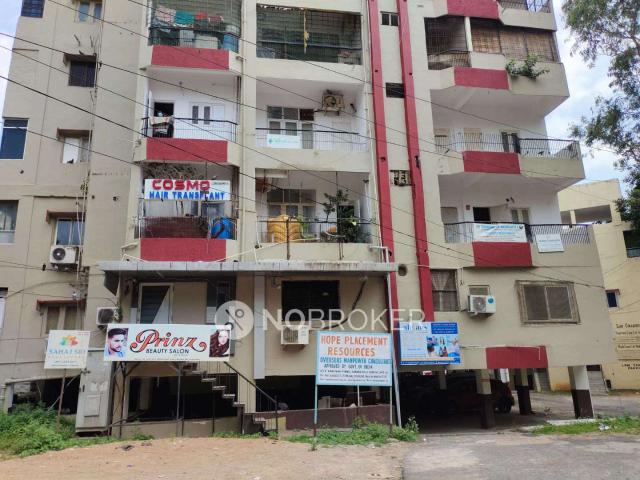 2 BHK Flat In Maheswari Towers for Rent In Banjara Hills