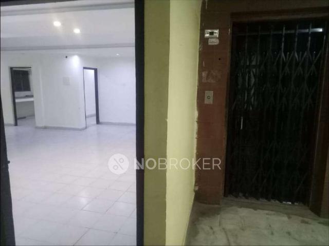 2 BHK Flat In Maheswari Towers for Rent In Banjara Hills