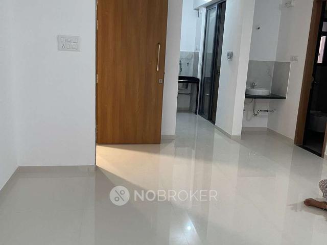 2 BHK Flat In Majestique Signature Towers for Rent In Balew