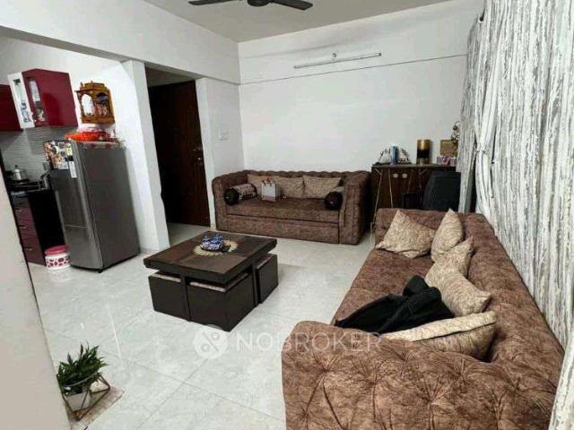 2 BHK Flat In Majestique Towers for Rent In Kharadi