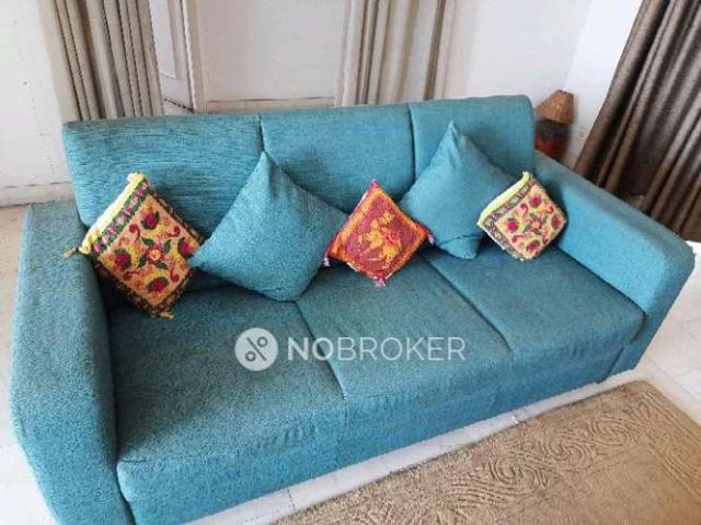 2 BHK Flat In Malibu Towne for Rent In Sector 47