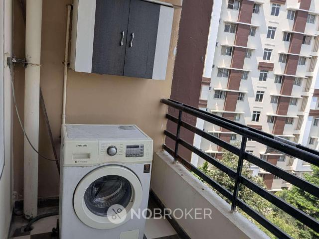 2 BHK Flat In Manjeera Diamond Towers, Gopanpally For Sale In Gopanpally