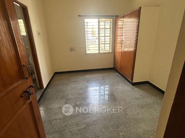 2 BHK Flat In Mathru Krupa for Lease In Hebbal