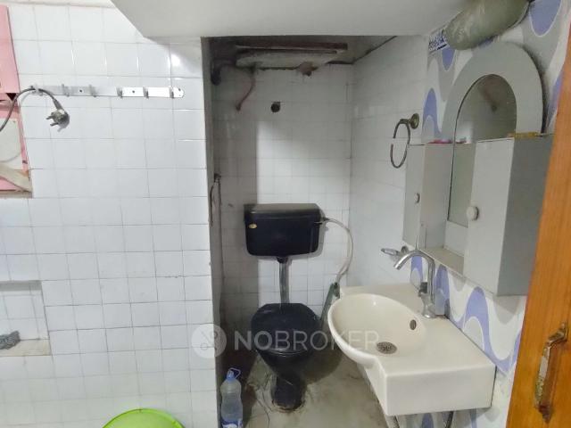 2 BHK Flat In Maurya Enclave for Rent In Pitampura