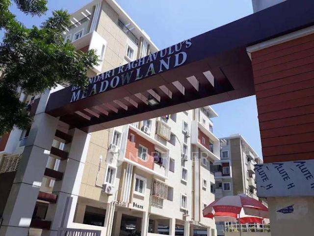 2 BHK Flat In Meadowland For Sale In Vasanth Nagar