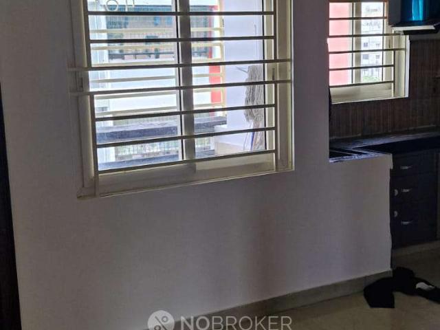 2 BHK Flat In Metro Heights Kukatpally, for Rent