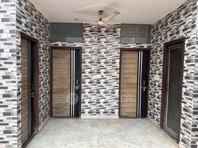 2 BHK Flat In Metro View Apartment for Rent In Sector 13