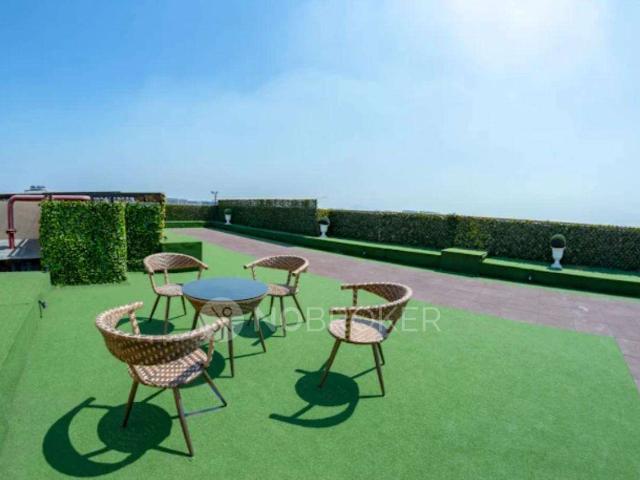2 BHK Flat In Millionaire Heritage, Andheri West For Sale I