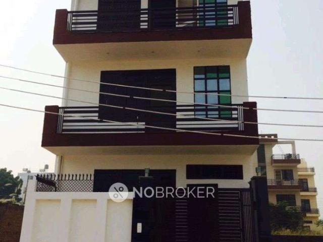 2 BHK Flat In Moses Villa for Rent In Sector 53