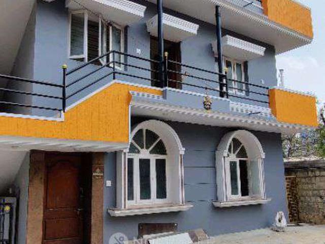 2 BHK Flat In Nandini Nivas for Rent In Adugodi
