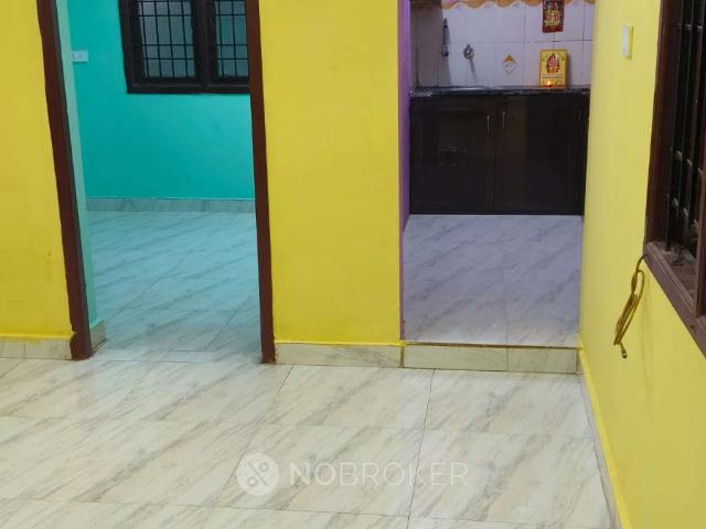2 BHK Flat In Naveen Flats For Sale In 2nd Cross Street